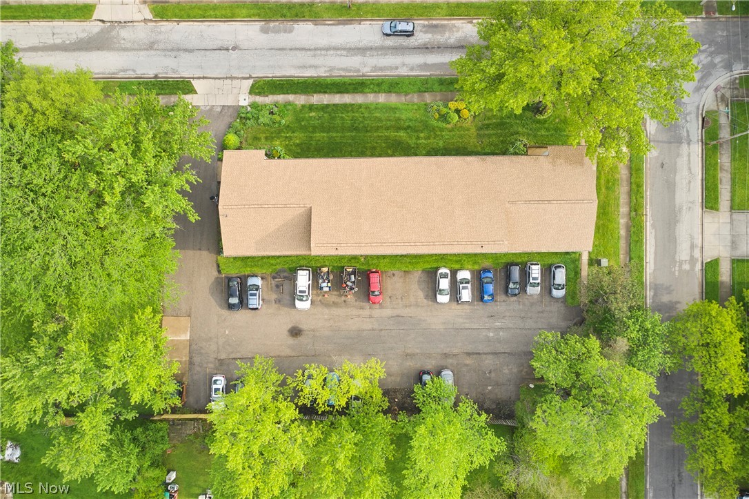 899 Rosamond Avenue Akron OH 44307