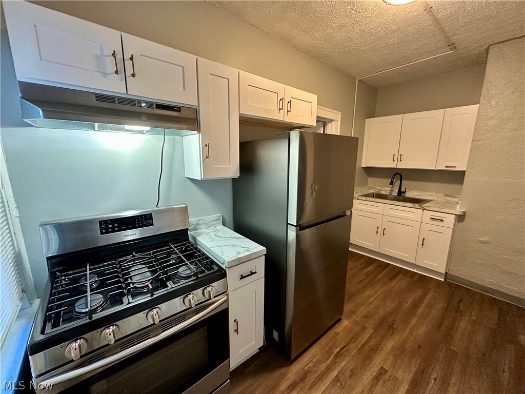 17020 Madison Avenue Lakewood OH 44107