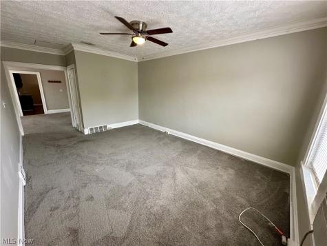 17020 Madison Avenue Lakewood OH 44107
