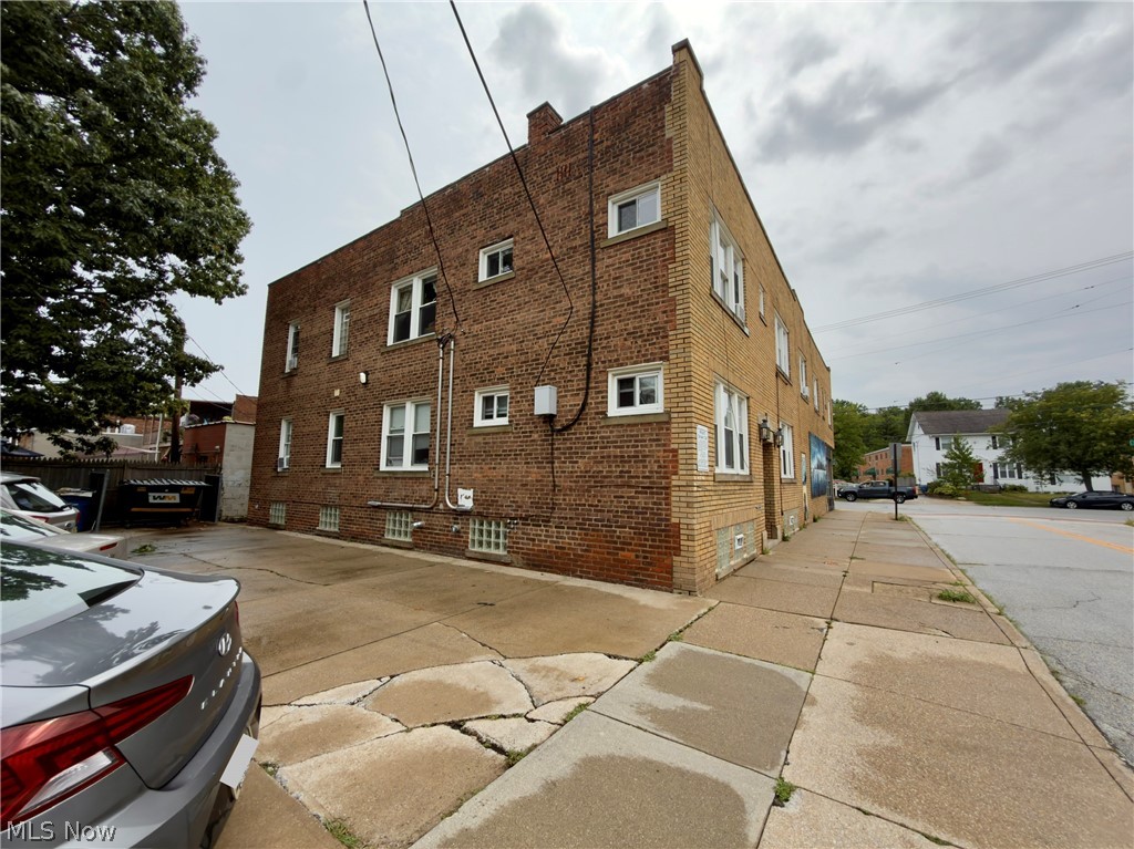17020 Madison Avenue Lakewood OH 44107