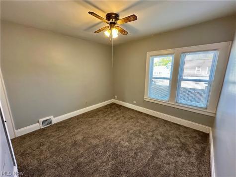 17020 Madison Avenue Lakewood OH 44107