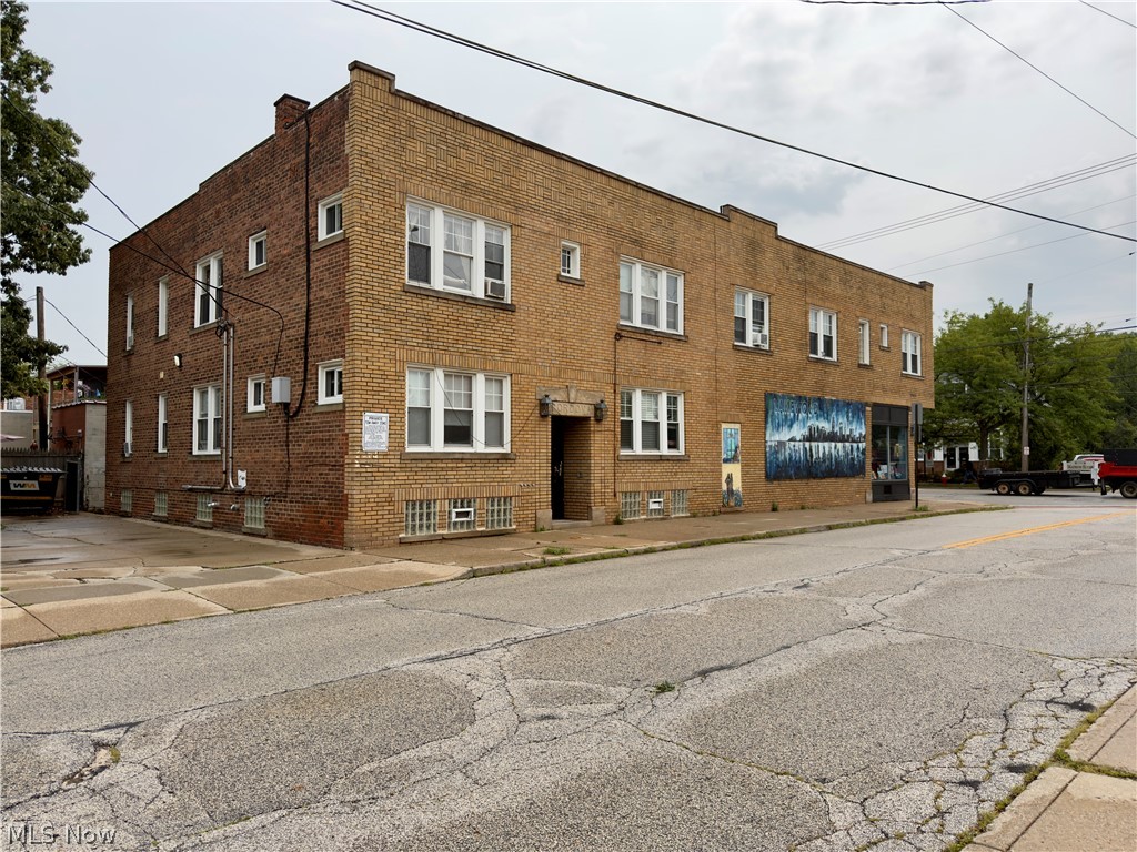 17020 Madison Avenue Lakewood OH 44107
