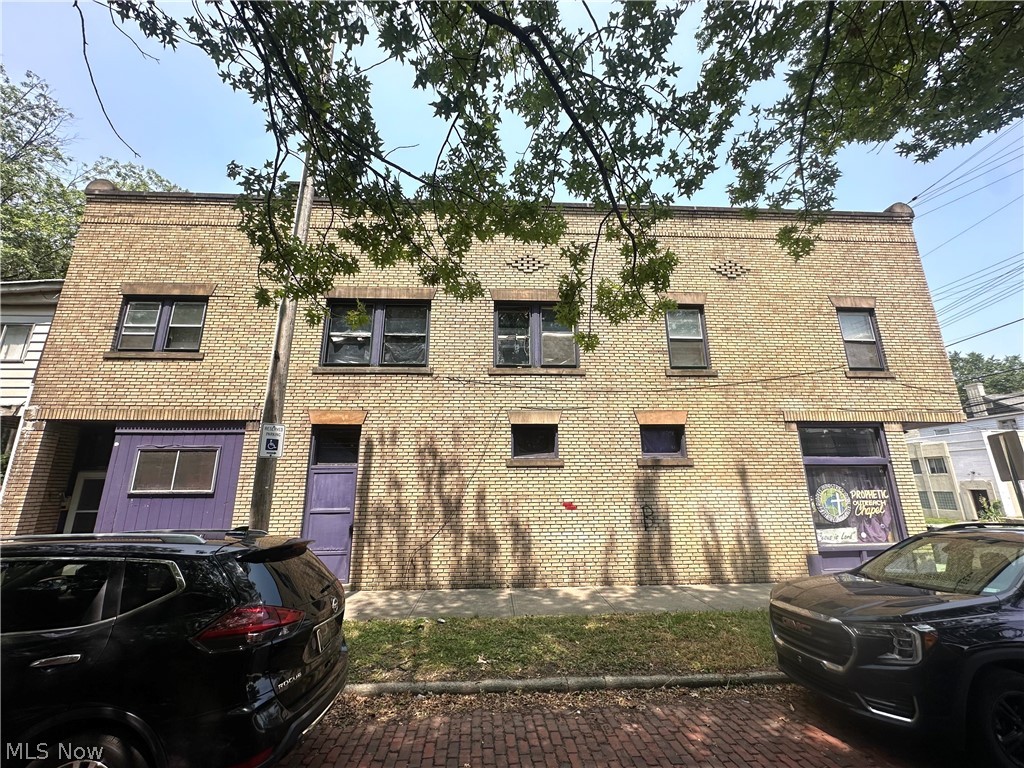 3996 E 71st Street Cleveland OH 44105