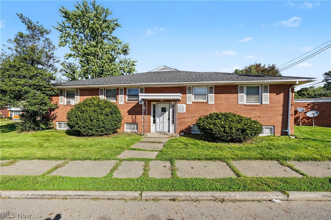2006 Fulton Road NW Canton OH 44709
