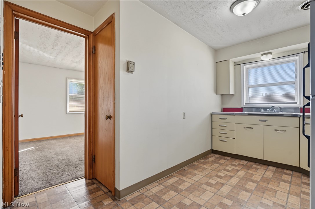2006 Fulton Road NW Canton OH 44709