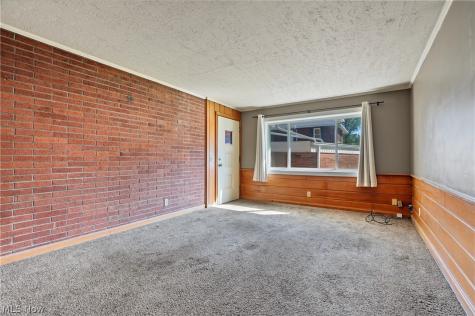 2006 Fulton Road NW Canton OH 44709