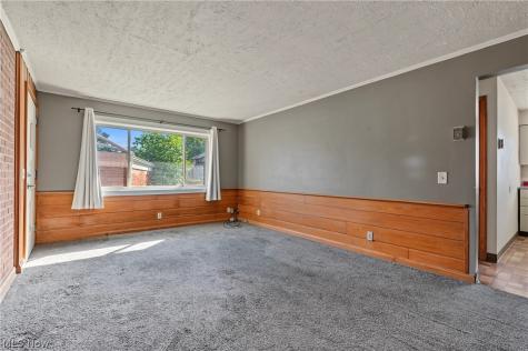 2006 Fulton Road NW Canton OH 44709