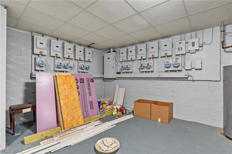 2006 Fulton Road NW Canton OH 44709
