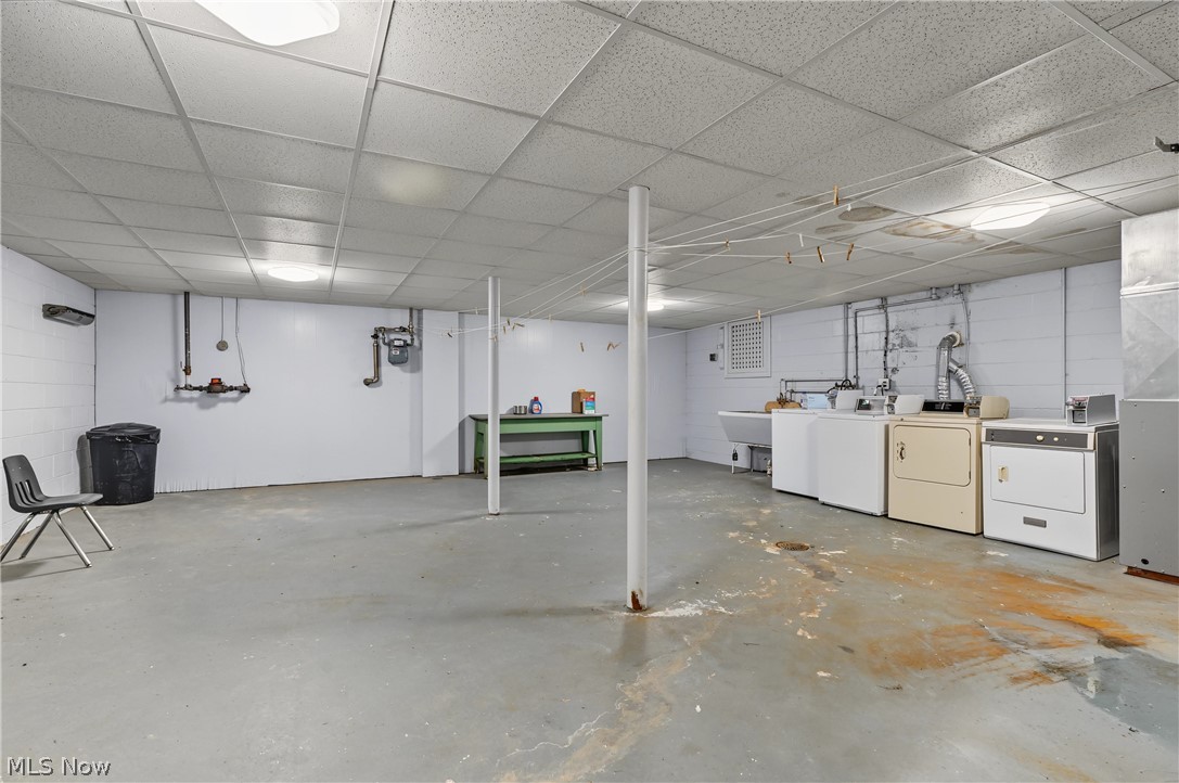 2006 Fulton Road NW Canton OH 44709