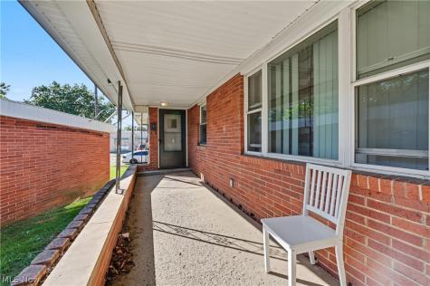 2006 Fulton Road NW Canton OH 44709