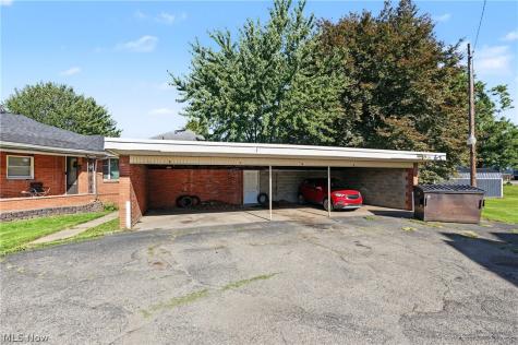 2006 Fulton Road NW Canton OH 44709