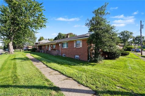 2006 Fulton Road NW Canton OH 44709