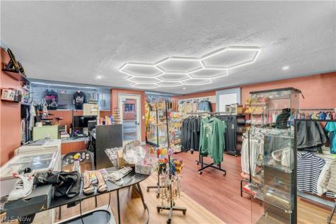 5007 Clark Avenue Cleveland OH 44102