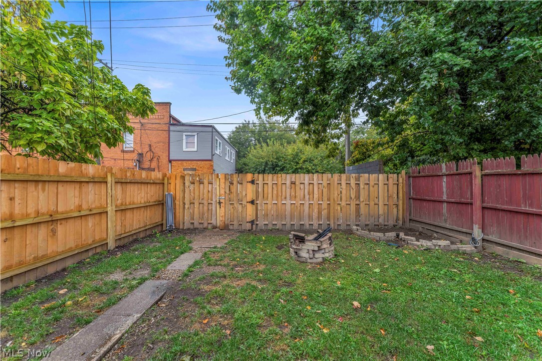 5007 Clark Avenue Cleveland OH 44102