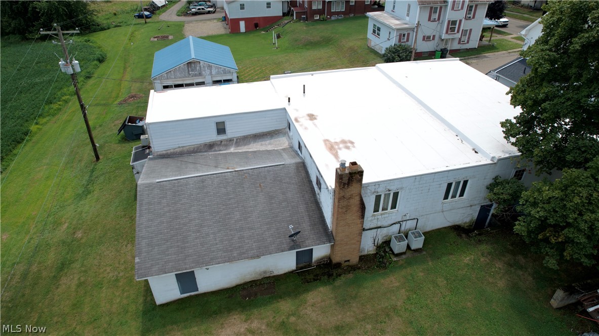 211 Yoder Avenue NE Sugarcreek OH 44681
