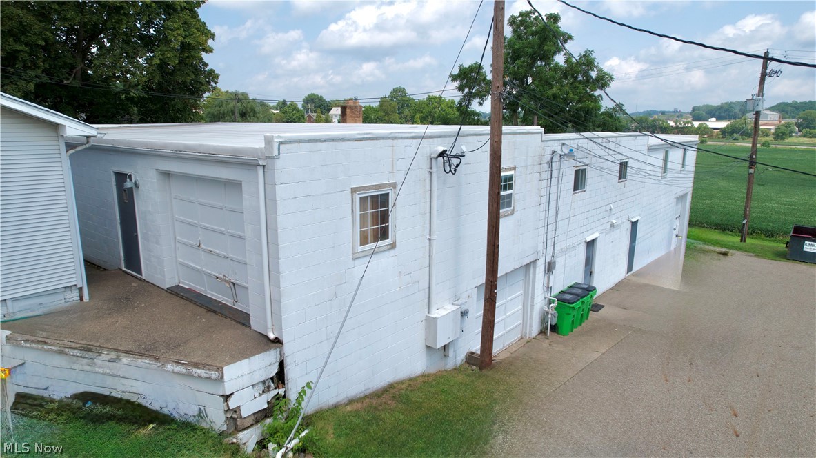 211 Yoder Avenue NE Sugarcreek OH 44681