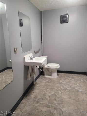 6624 Engle Road Middleburg Heights OH 44130