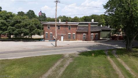 816 Milan Street N Canal Fulton OH 44614