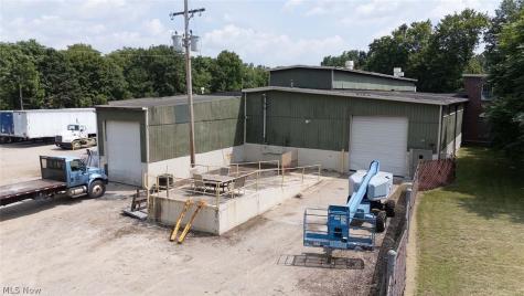 816 Milan Street N Canal Fulton OH 44614