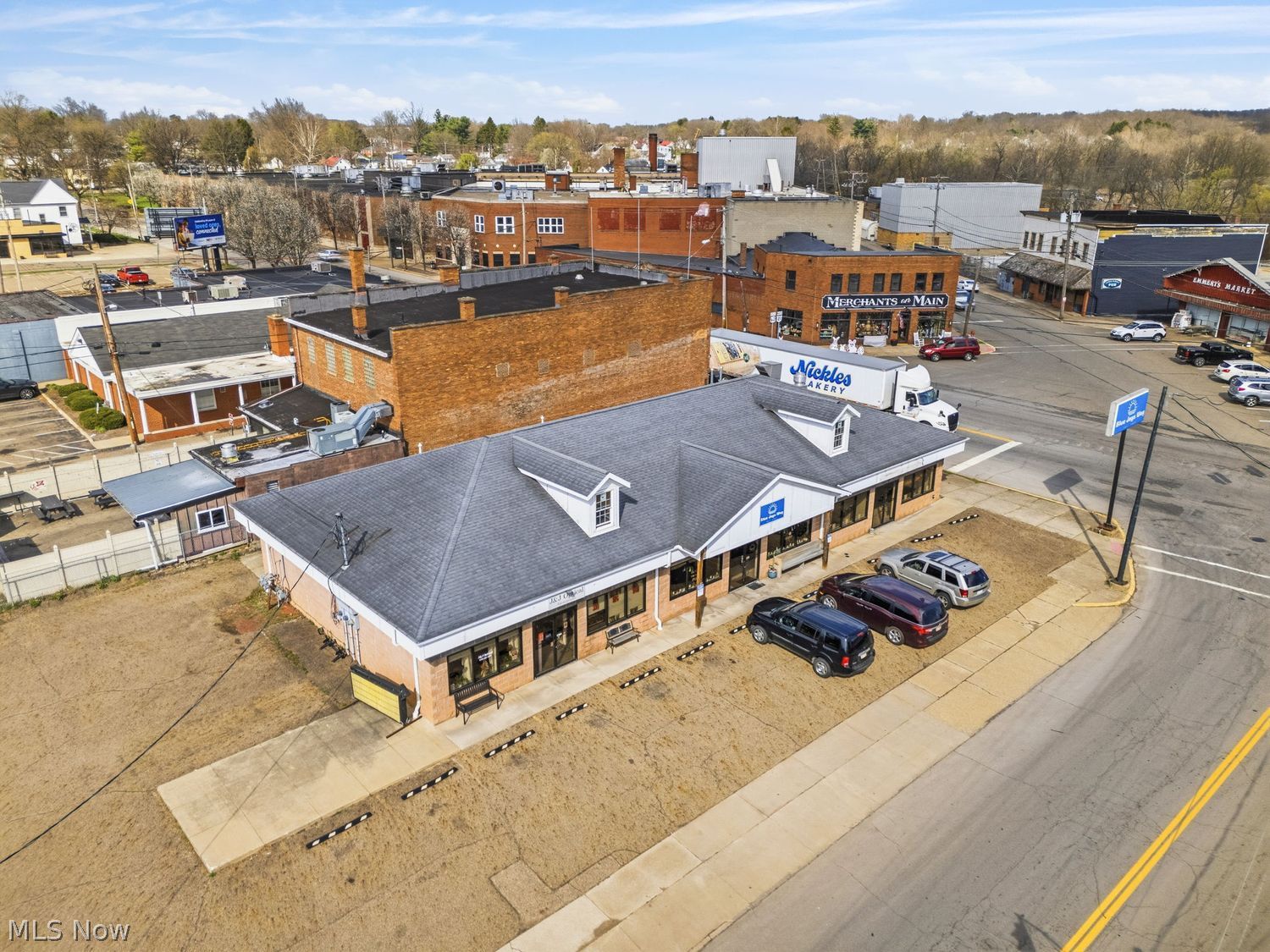 1 S Main Street N Navarre OH 44662