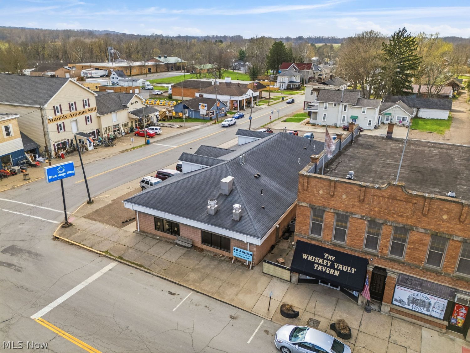 1 S Main Street N Navarre OH 44662