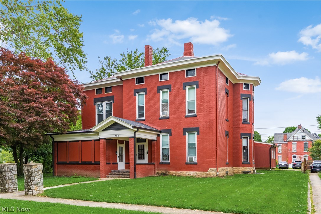 320 Woodlawn Avenue Zanesville OH 43701