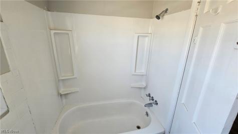 4230 Ridge Road Brooklyn OH 44144