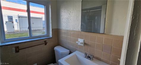 4230 Ridge Road Brooklyn OH 44144