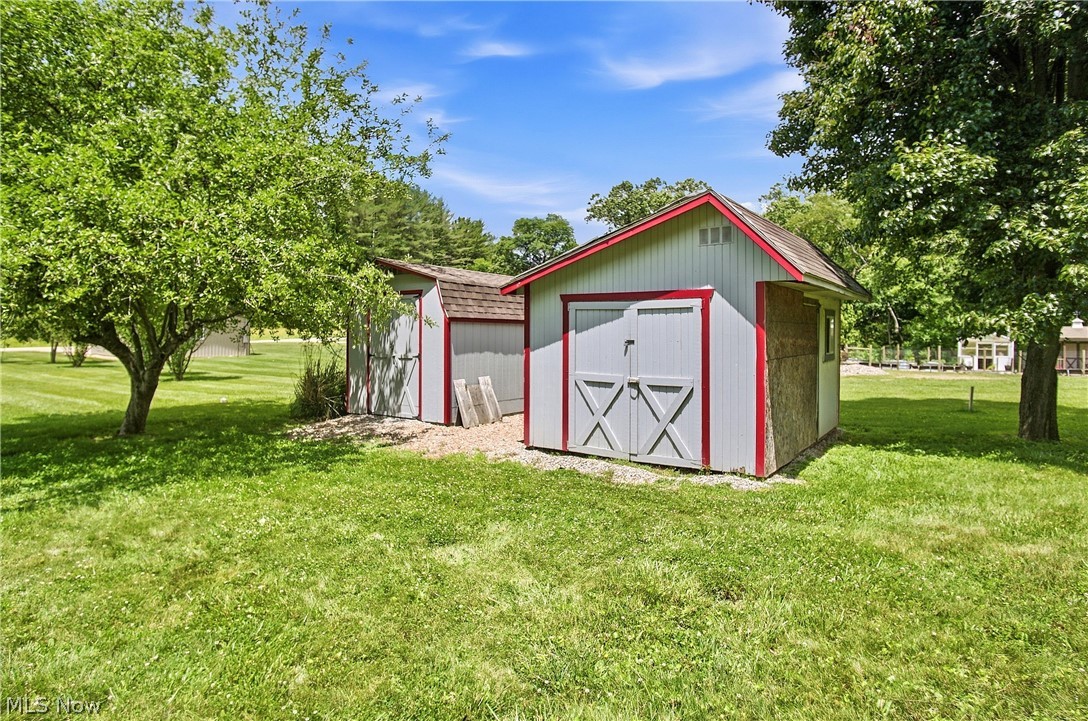 5320 Dillon Hills Drive Nashport OH 43830