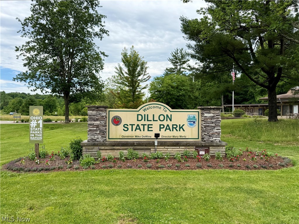 5320 Dillon Hills Drive Nashport OH 43830