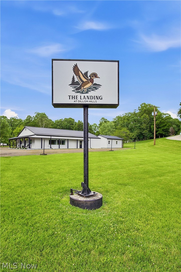 5320 Dillon Hills Drive Nashport OH 43830
