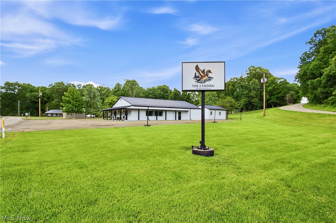 5320 Dillon Hills Drive Nashport OH 43830