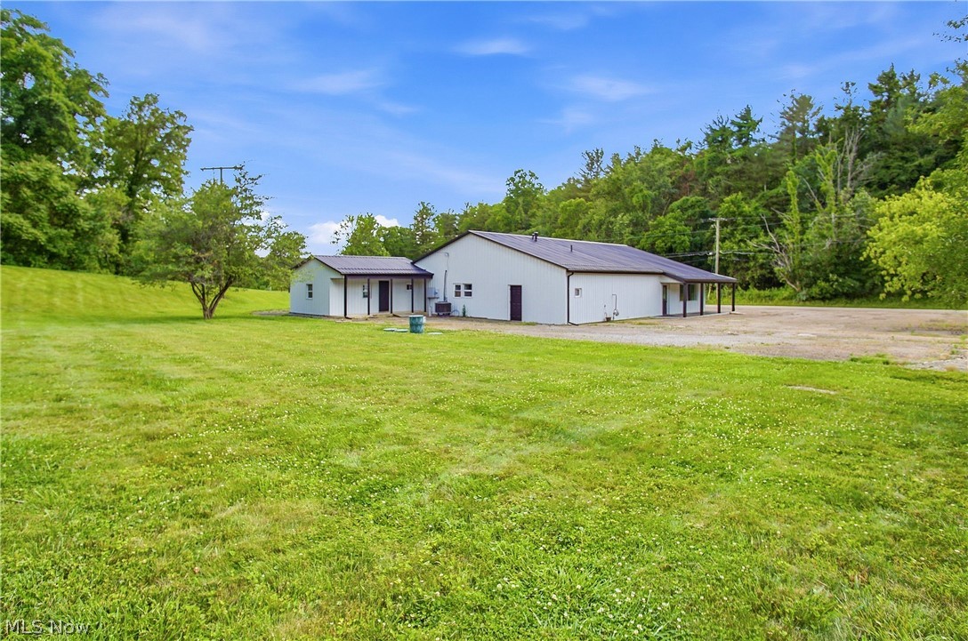 5320 Dillon Hills Drive Nashport OH 43830
