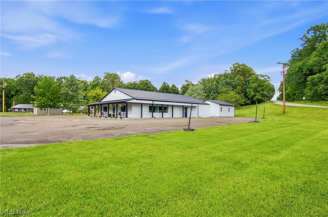 5320 Dillon Hills Drive Nashport OH 43830