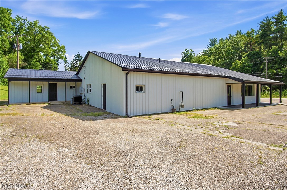 5320 Dillon Hills Drive Nashport OH 43830