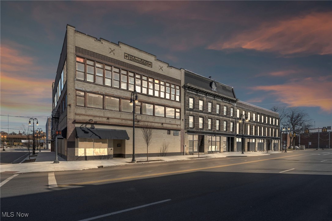 120-130 Erie Street S Massillon OH 44646