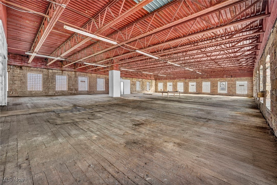 120-130 Erie Street S Massillon OH 44646