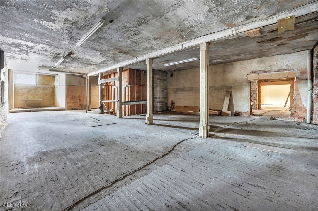 120-130 Erie Street S Massillon OH 44646