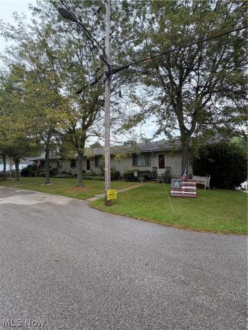 143 Durling Drive Wadsworth OH 44281