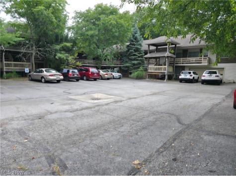 143 Durling Drive Wadsworth OH 44281