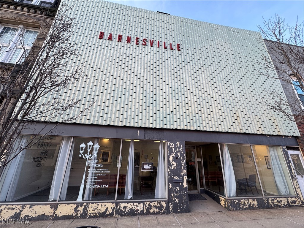 152 E Main Street Barnesville OH 43713