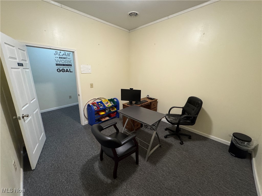 152 E Main Street Barnesville OH 43713