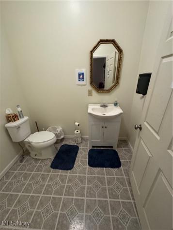 152 E Main Street Barnesville OH 43713