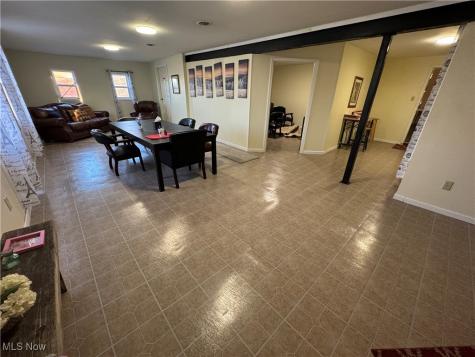 152 E Main Street Barnesville OH 43713