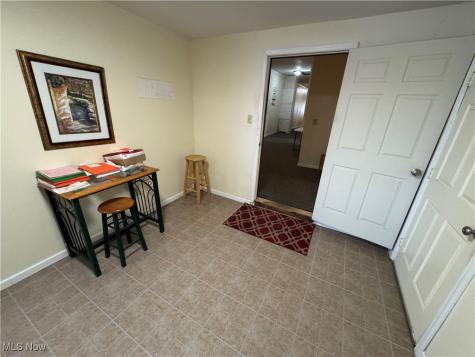 152 E Main Street Barnesville OH 43713