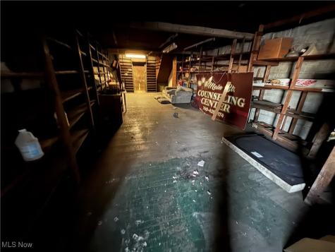 152 E Main Street Barnesville OH 43713