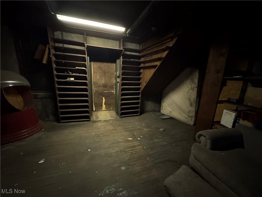 152 E Main Street Barnesville OH 43713