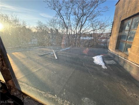 152 E Main Street Barnesville OH 43713