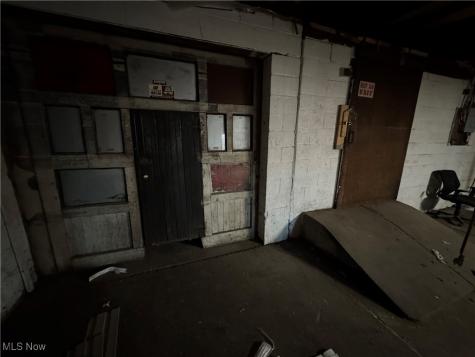 152 E Main Street Barnesville OH 43713