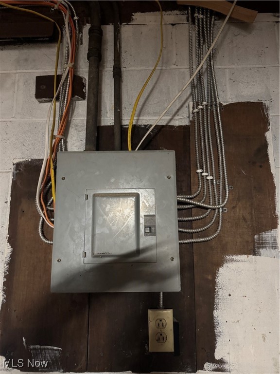 152 E Main Street Barnesville OH 43713